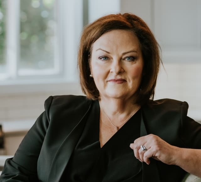 Julie Johnstone